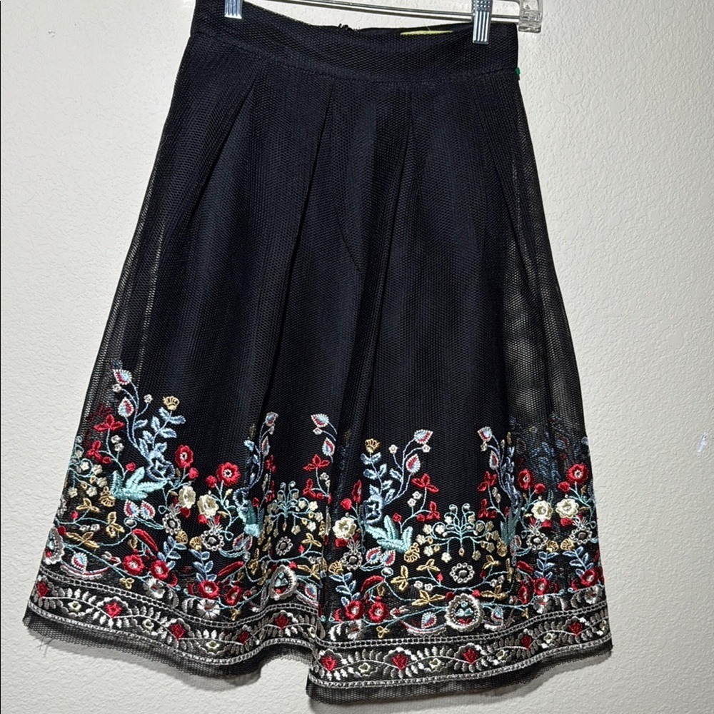 Gianni Bini Embroidered Skirt - Picture 2 of 6